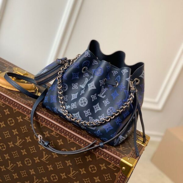 Replica Louis Vuitton Bella LV M59552 10