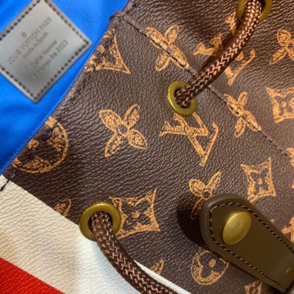 Replica Louis Vuitton Christopher LV M59662 7