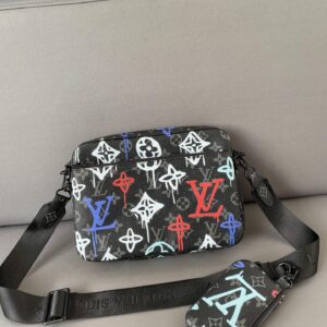 Replica Louis Vuitton TRIO MESSENGER M21396 2