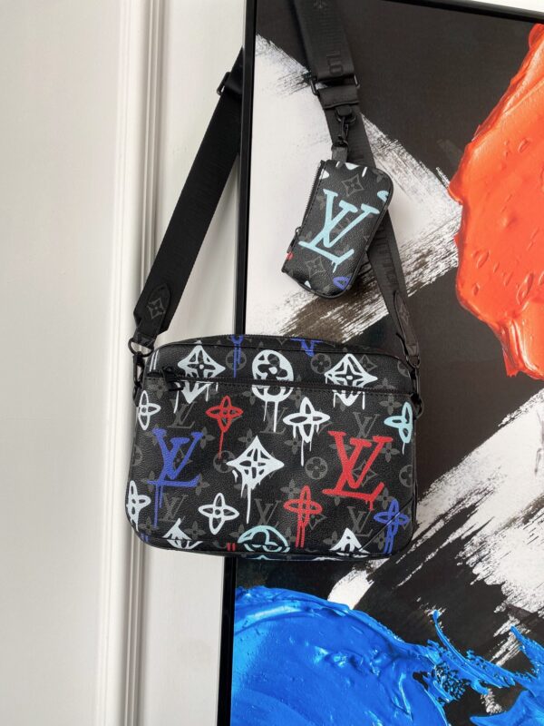 Replica Louis Vuitton TRIO MESSENGER M21396 7