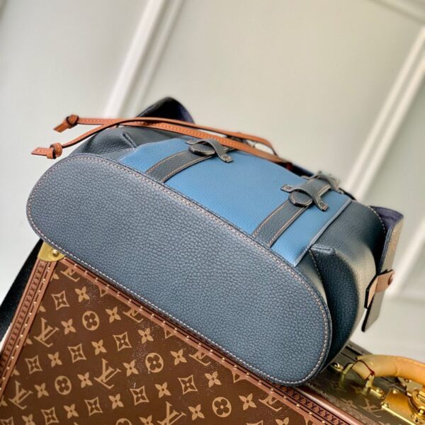 Replica Louis Vuitton Christopher PM LV M21373 7