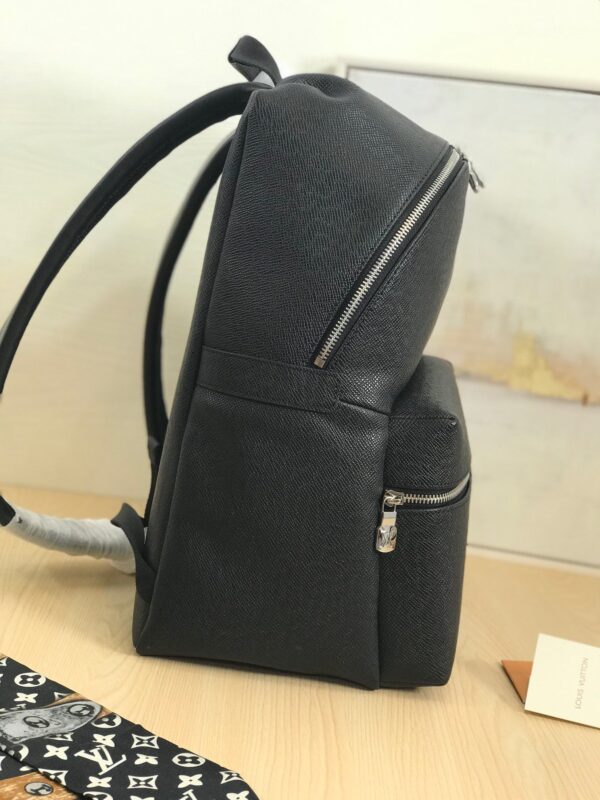 Replica Louis Vuitton Discovery Backpack PM LV M33450 10