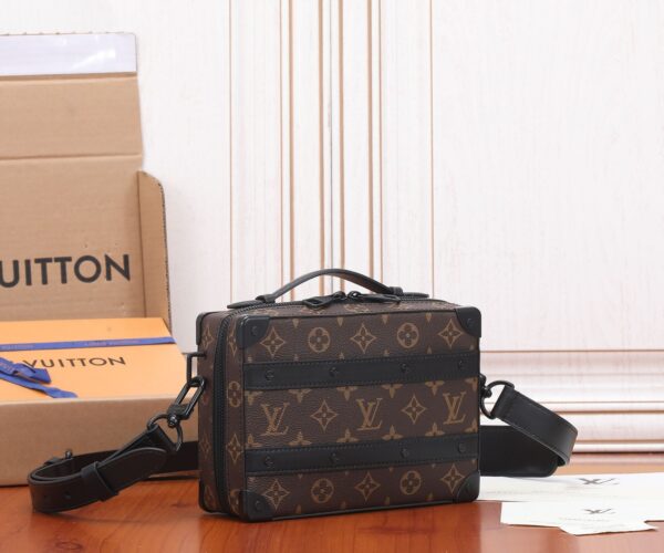 Replica Louis Vuitton HANDLE SOFT LV TRUNK M45935 5