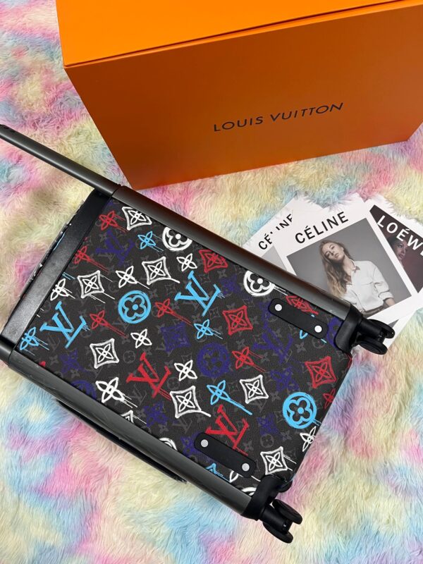 Replica Louis Vuitton HORIZON 55 M10095 4