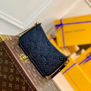 Replica Louis Vuitton Easy Pouch on Strap LV M80349 2