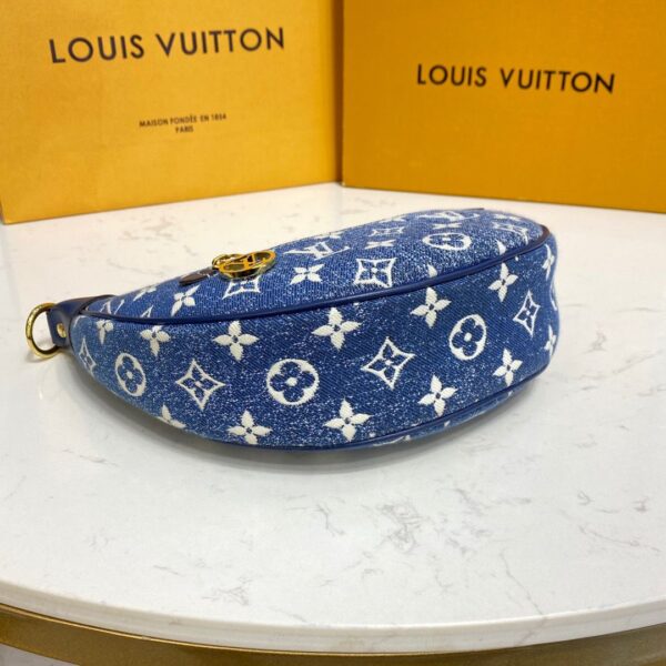 Replica Louis Vuitton Loop LV M81166 13