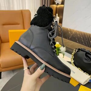 Replica Louis Vuitton Black Territory Flat Ranger Boots with Shearling 2