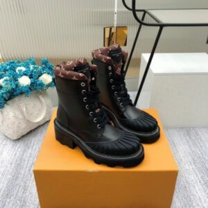 Replica Louis Vuitton LV Beaubourg Ankle Boots In Black Leather 2