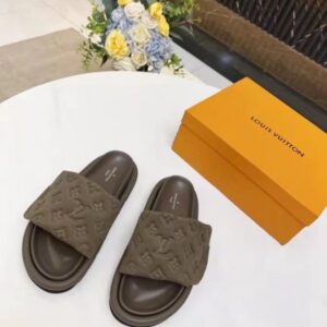 Replica Louis Vuitton Pool Pillow Flat Comfort Mules Green 2