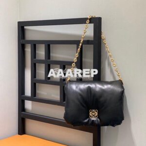 Replica Loewe Puffer Goya bag in shiny nappa lambskin AP40P41 Black 2