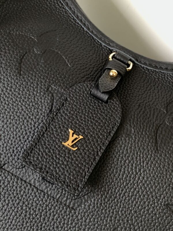 Replica Louis Vuitton LV CARRYALL PM M46288 8