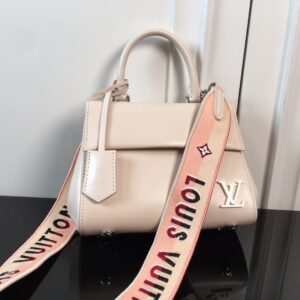 Replica Louis Vuitton LV CLUNY MINI Bag M58928 2