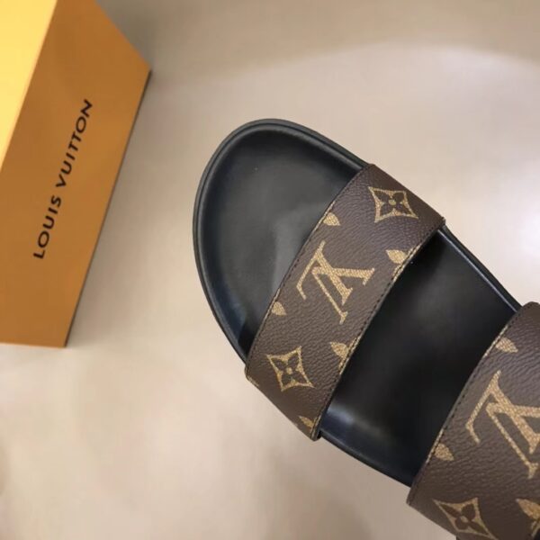 Replica Louis Vuitton Flat Sandals 6