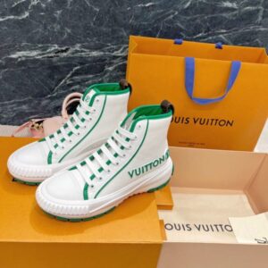 Replica Louis Vuitton LV Squad Sneaker 1AADAR 2