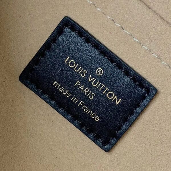 Replica Louis Vuitton M53824 LV On My Side 3