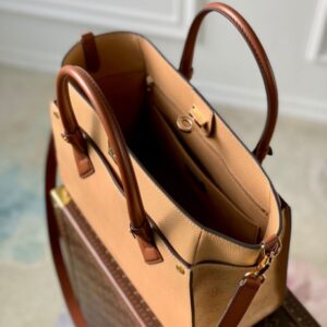 Replica Louis Vuitton On My Side MM LV M20633 2