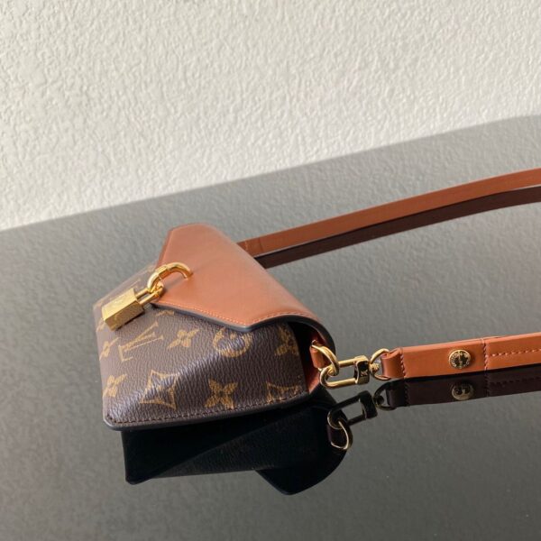 Replica Louis Vuitton Padlock On Strap LV M80763 5