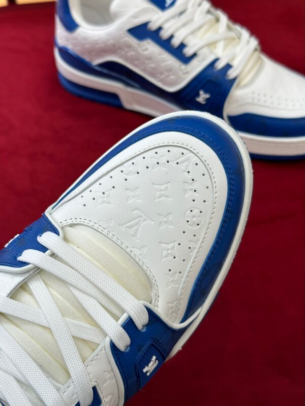 Replica Louis Vuitton LV TRAINER SNEAKER Blue 1AANER 6