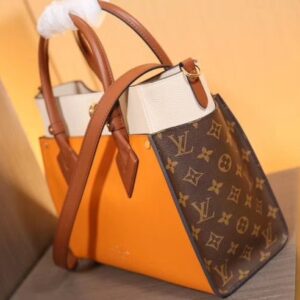 Replica Louis Vuitton M56077 LV On My Side 2