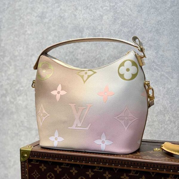 Replica Louis Vuitton Marshmallow LV M59861 6