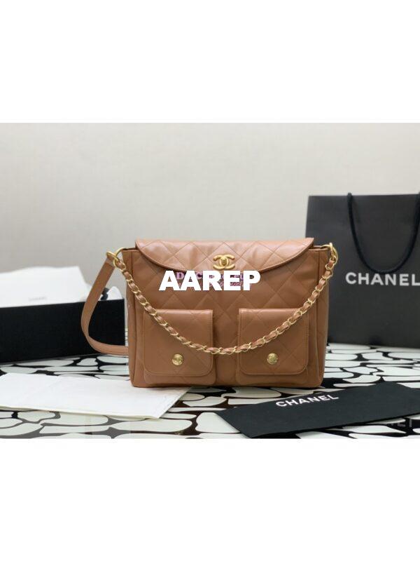 Replica Chanel 24SS Large Hobo Handbag Shiny Calfskin AS4668 Camel 3