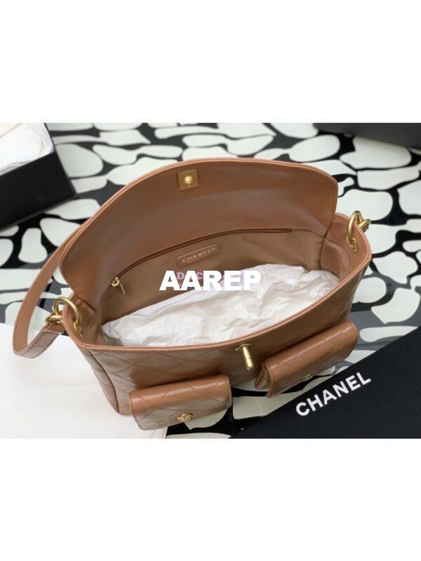 Replica Chanel 24SS Large Hobo Handbag Shiny Calfskin AS4668 Camel 9