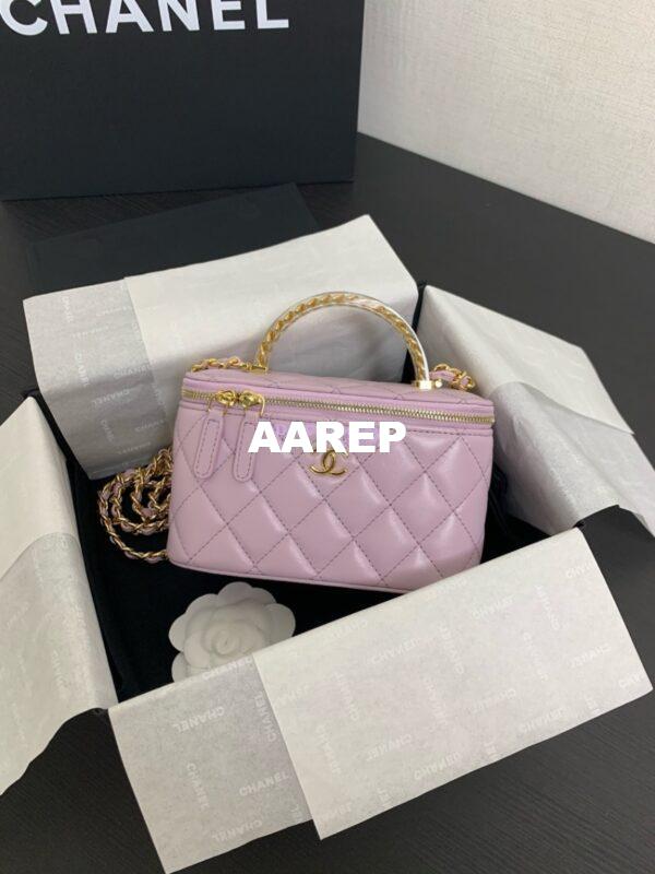 Replica Chanel Lambskin Clutch With Chain with Resin Gold Handle AP3768 Light Pink 3