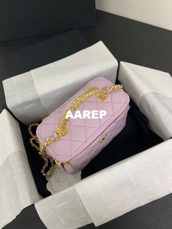 Replica Chanel Lambskin Clutch With Chain with Resin Gold Handle AP3768 Light Pink 4