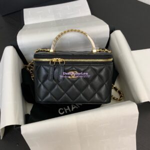 Replica Chanel Lambskin Clutch With Chain with Resin Gold Handle AP3768 Black 2