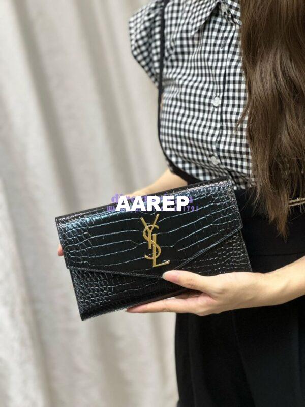 Replica Saint Laurent YSL Uptown Large Wallet in Crocodile-Embossed Shiny Leather black 582124 22