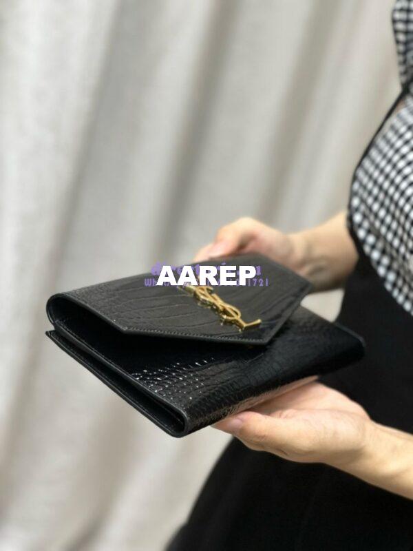 Replica Saint Laurent YSL Uptown Large Wallet in Crocodile-Embossed Shiny Leather black 582124 23