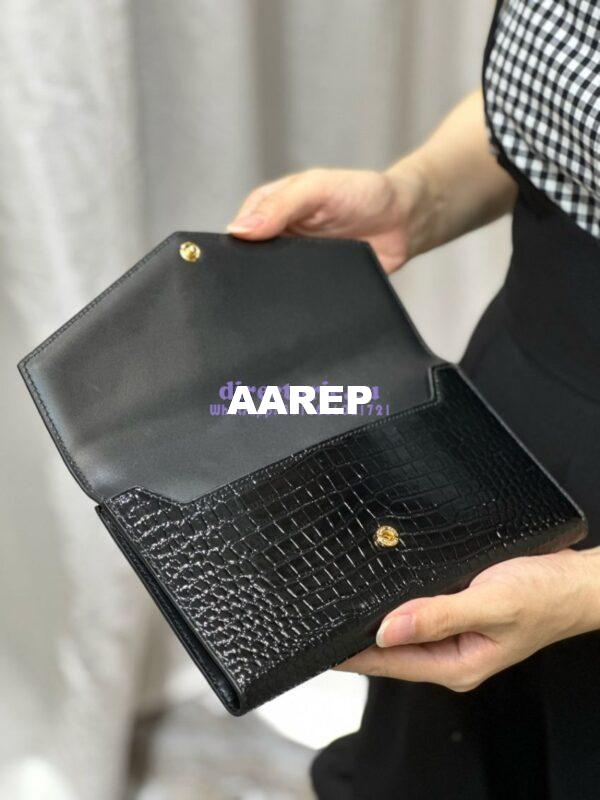 Replica Saint Laurent YSL Uptown Large Wallet in Crocodile-Embossed Shiny Leather black 582124 26