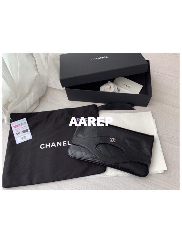 Replica Chanel 31 Pouch A70520 Black 11