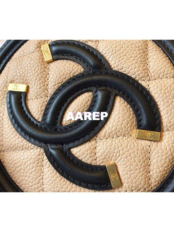 Replica Chanel CC Filigree Round Clutch Chain Bag A81599 Beige 6