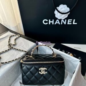 Replica Chanel Lambskin, Diamanté Handle Handle Vanity with Chain AP2805 Black 2