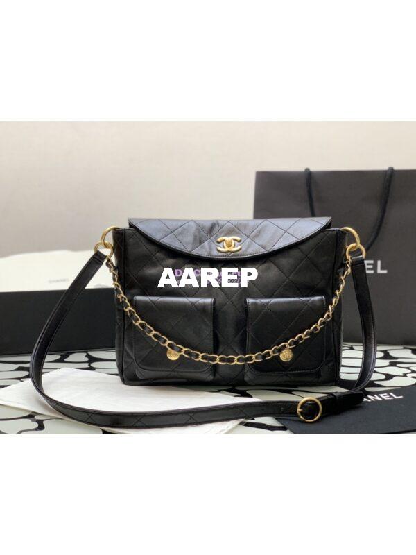Replica Chanel 24SS Large Hobo Handbag Shiny Calfskin AS4668 Black 3