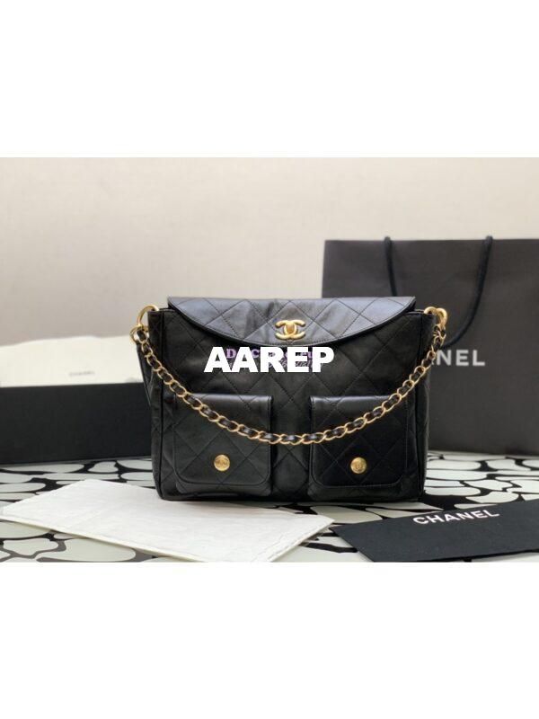 Replica Chanel 24SS Large Hobo Handbag Shiny Calfskin AS4668 Black 4