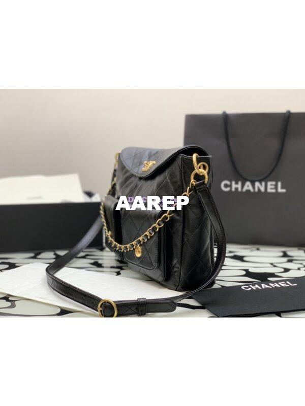 Replica Chanel 24SS Large Hobo Handbag Shiny Calfskin AS4668 Black 5