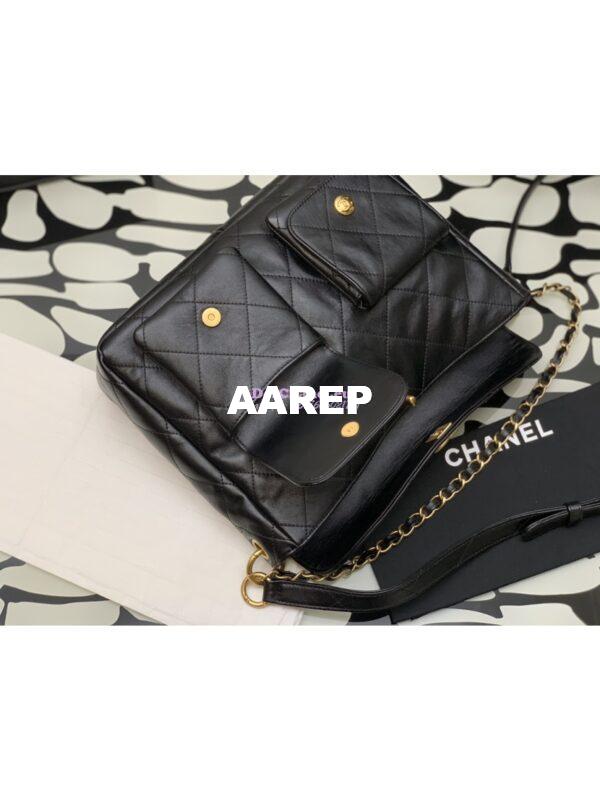 Replica Chanel 24SS Large Hobo Handbag Shiny Calfskin AS4668 Black 9