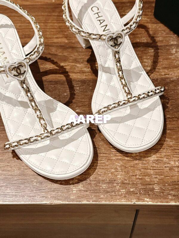 Replica Chanel SS25 Lambskin Sandals 40mm G46112 White 8