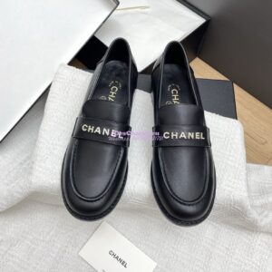 Replica Chanel 25SS Logo Rhinestones Calfskin Moccasins Loafer G37433 Black