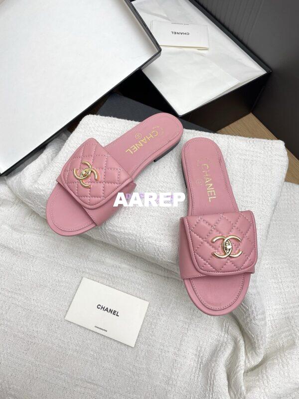 Replica Chanel 25P Quilted Lambskin CC Lock Logo Sandals G46119 Pink 4