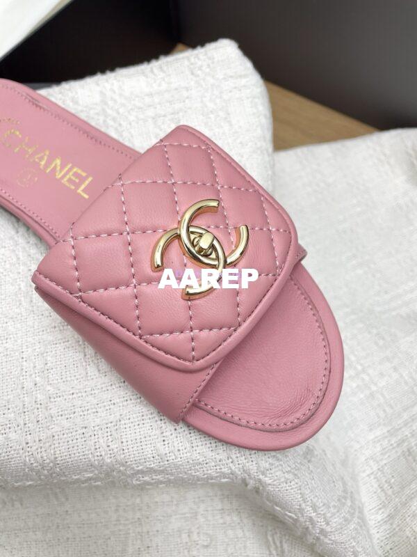 Replica Chanel 25P Quilted Lambskin CC Lock Logo Sandals G46119 Pink 7