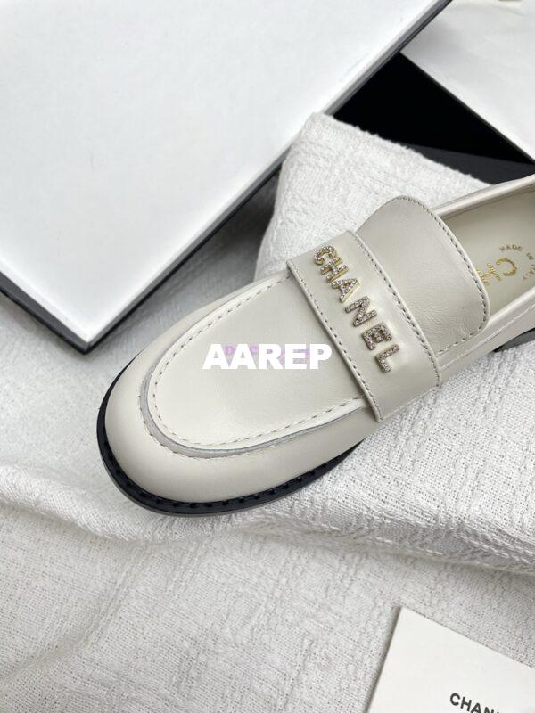 Replica CHANEL 25SS LOGO RHINESTONES CALFSKIN MOCCASINS LOAFER G37433 WHITE 5