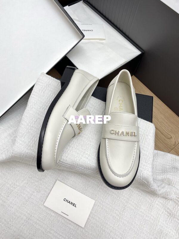 Replica CHANEL 25SS LOGO RHINESTONES CALFSKIN MOCCASINS LOAFER G37433 WHITE 6