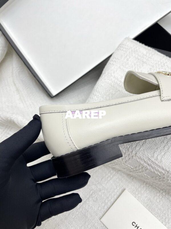 Replica CHANEL 25SS LOGO RHINESTONES CALFSKIN MOCCASINS LOAFER G37433 WHITE 7
