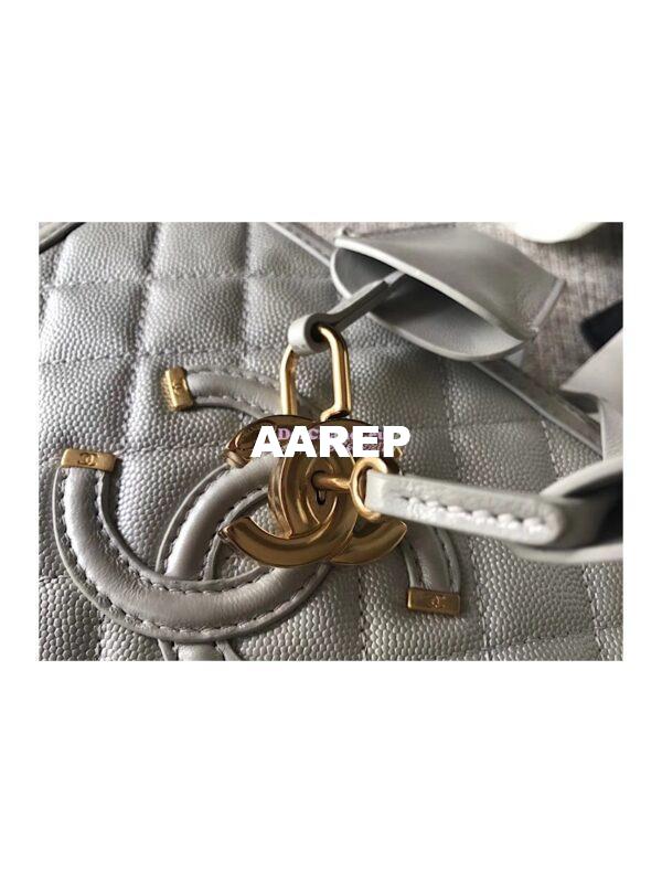 Replica Chanel CC Filigree Vanity Case Vanity Case A93343 Silver 5