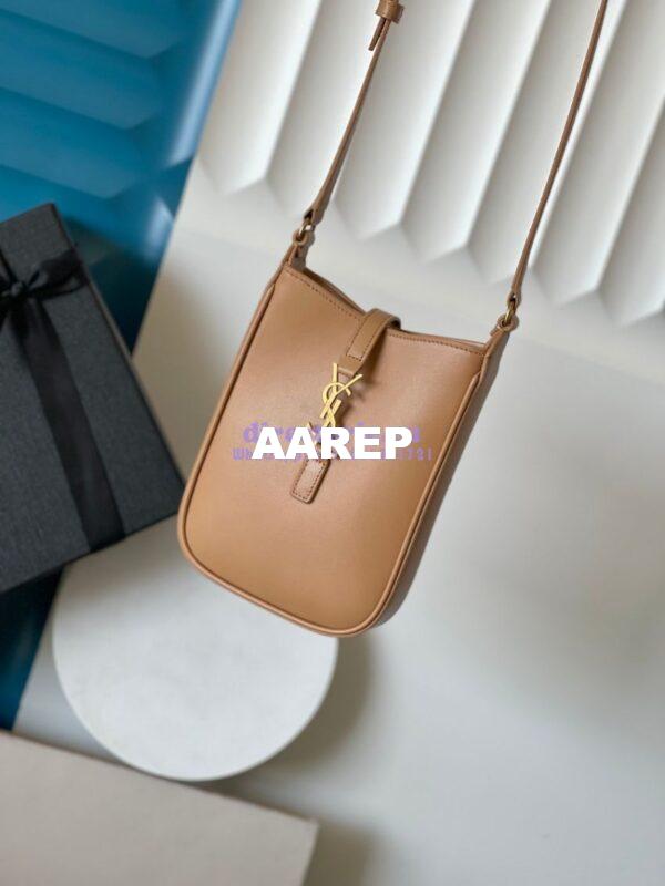 Replica YSL Saint Laurent Le 5 À 7 Mini Vertical In Shiny Leather 7352142 Beige 3