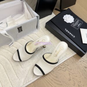 Replica Chanel Lambskin and Grossgrain Mules with Peals Heel 8.5cm G46350 White 2