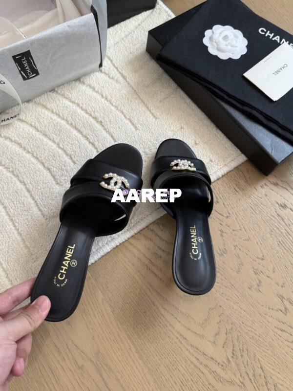 Replica Chanel 25SS CC Pearls Mules with Pearls Heel 50mm Calfskin Black G46484 6